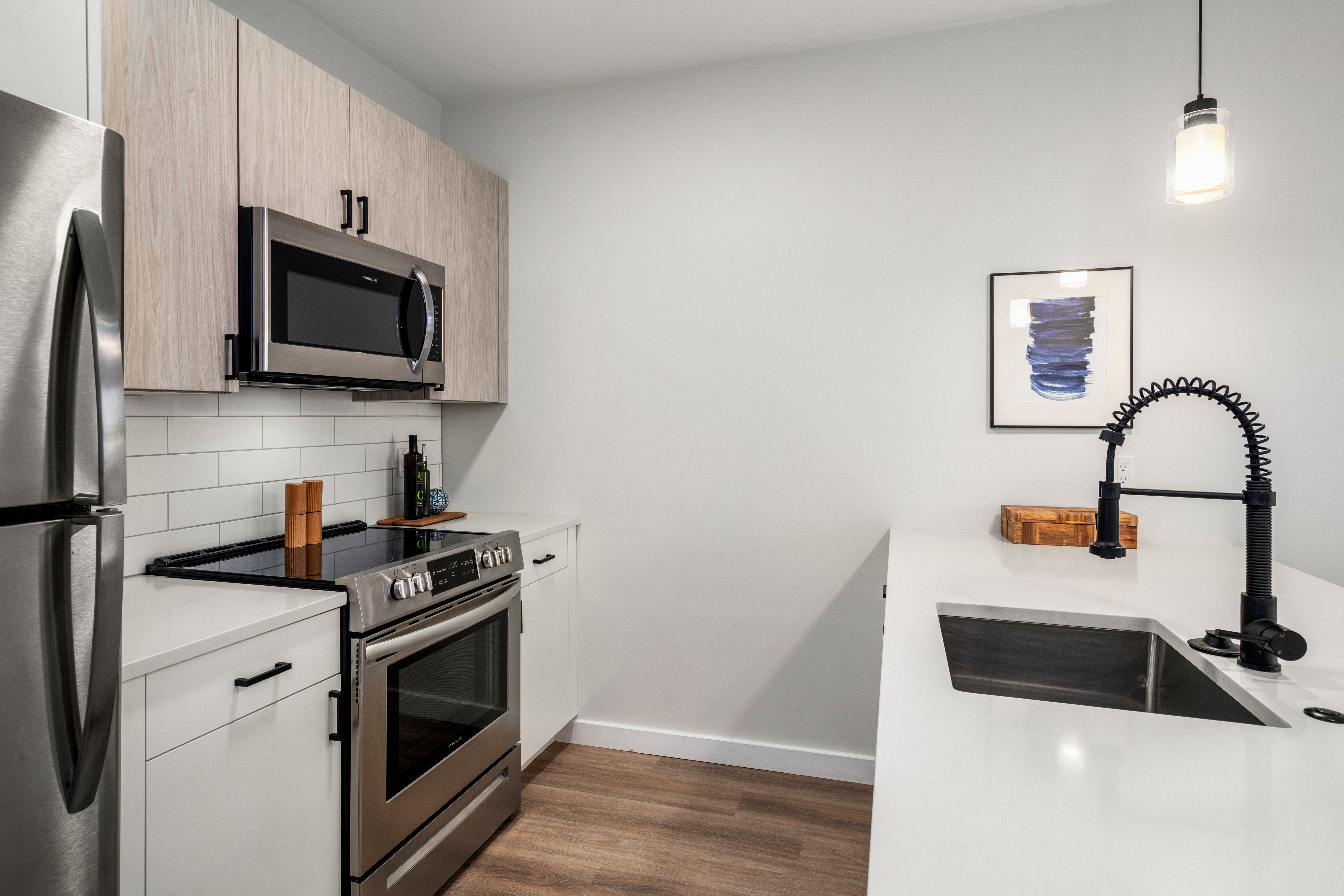 14 print Image 3 of 31