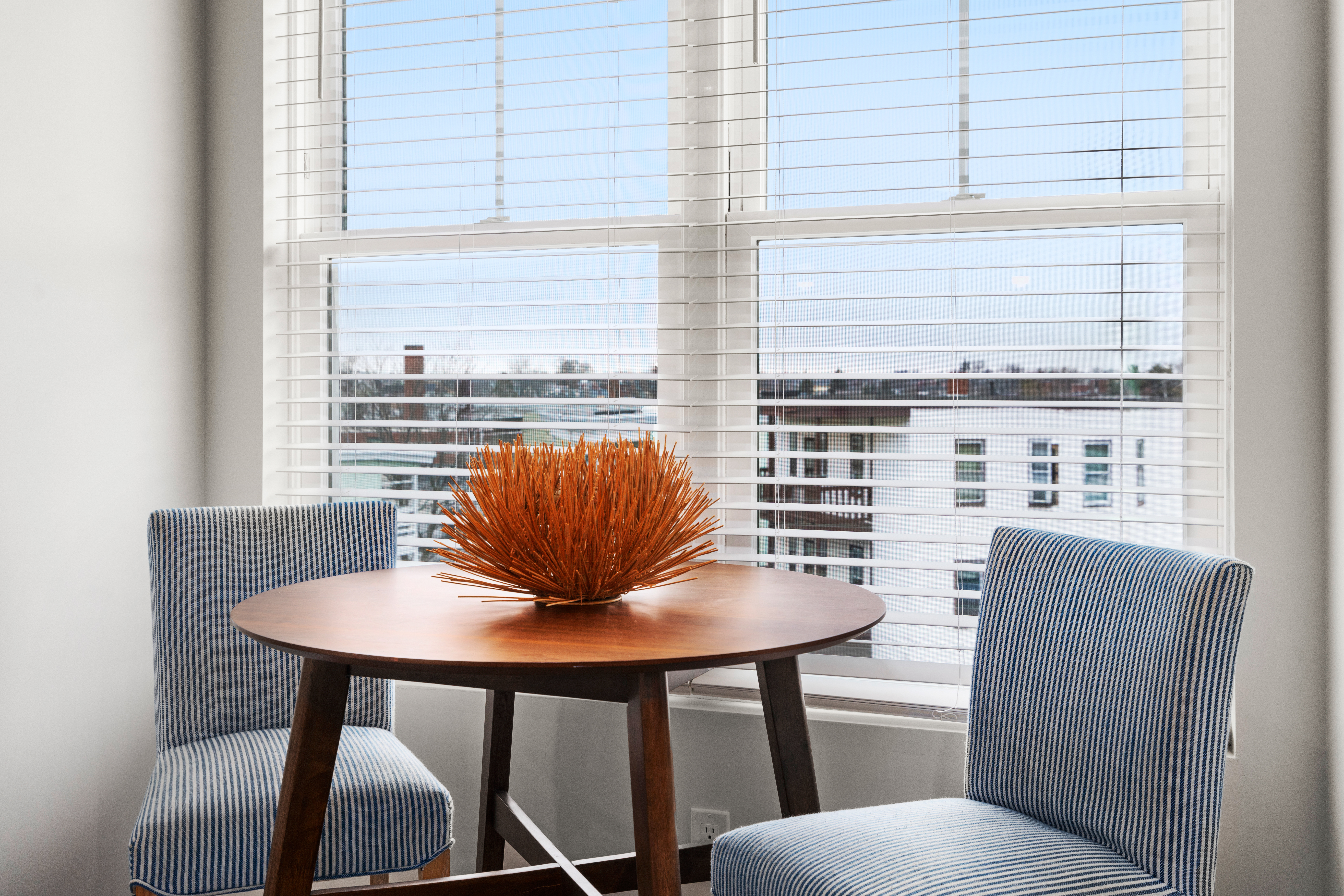 8 print Image 13 of 31